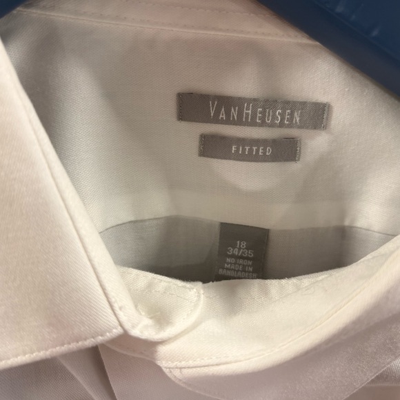 Van Heusen Crisp White Dress Shirt - Picture 3 of 3